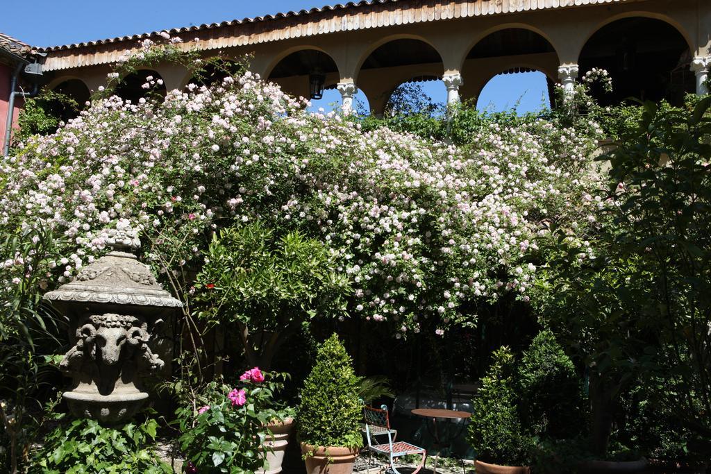 Hotel Jardins Secrets Nîmes Exterior foto