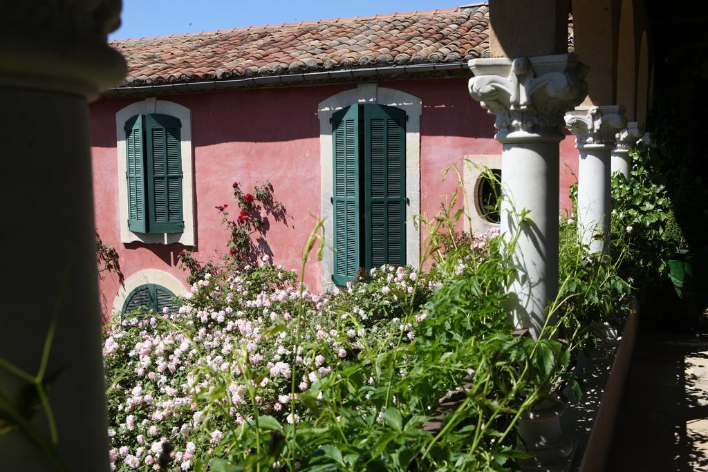 Hotel Jardins Secrets Nîmes Exterior foto